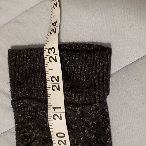 Cropped black sweater - Picture 4 of 6